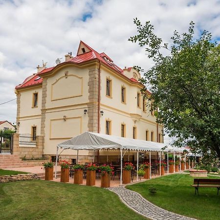 Villa Libosad Jičín Buitenkant foto
