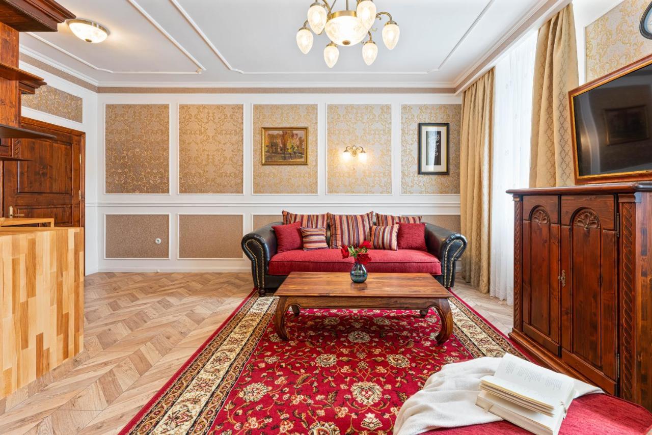 Villa Libosad Jičín Buitenkant foto