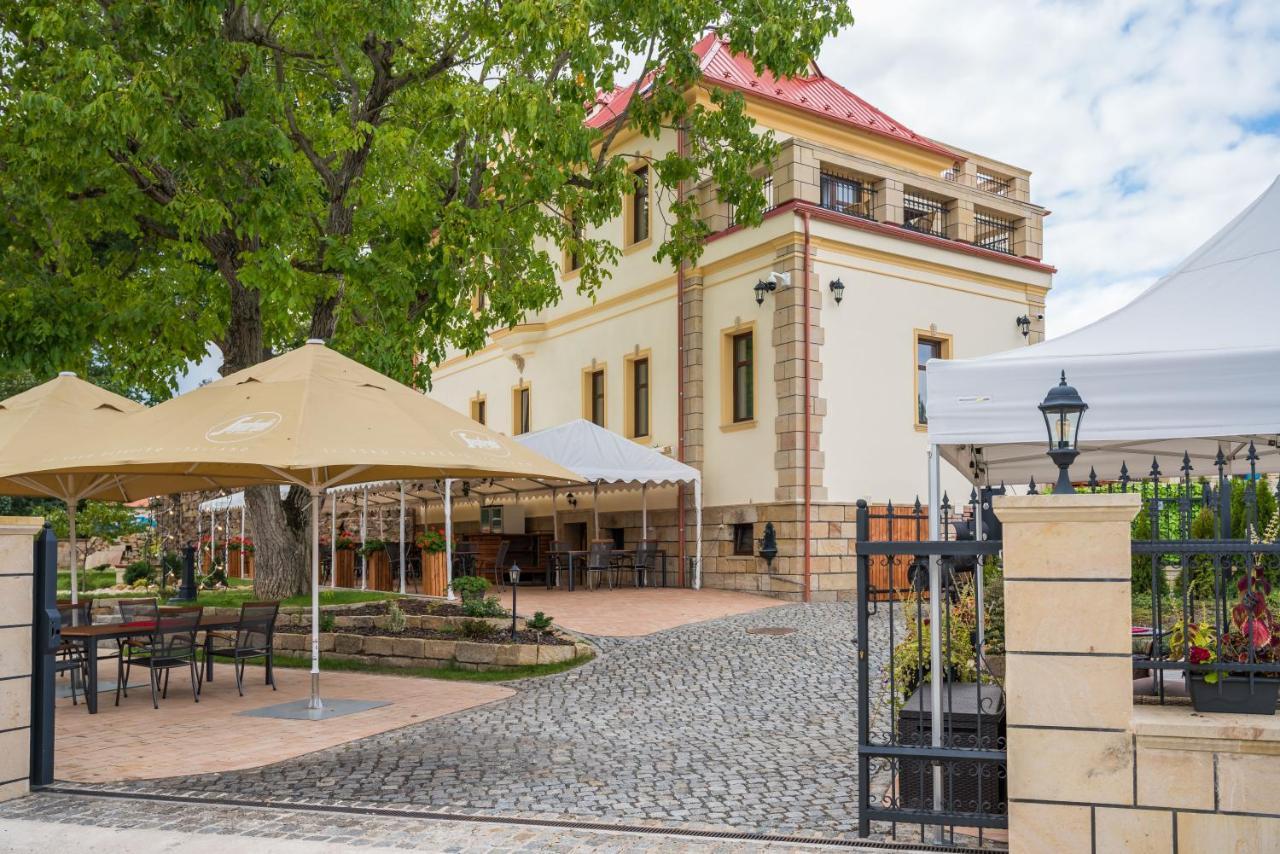 Villa Libosad Jičín Buitenkant foto