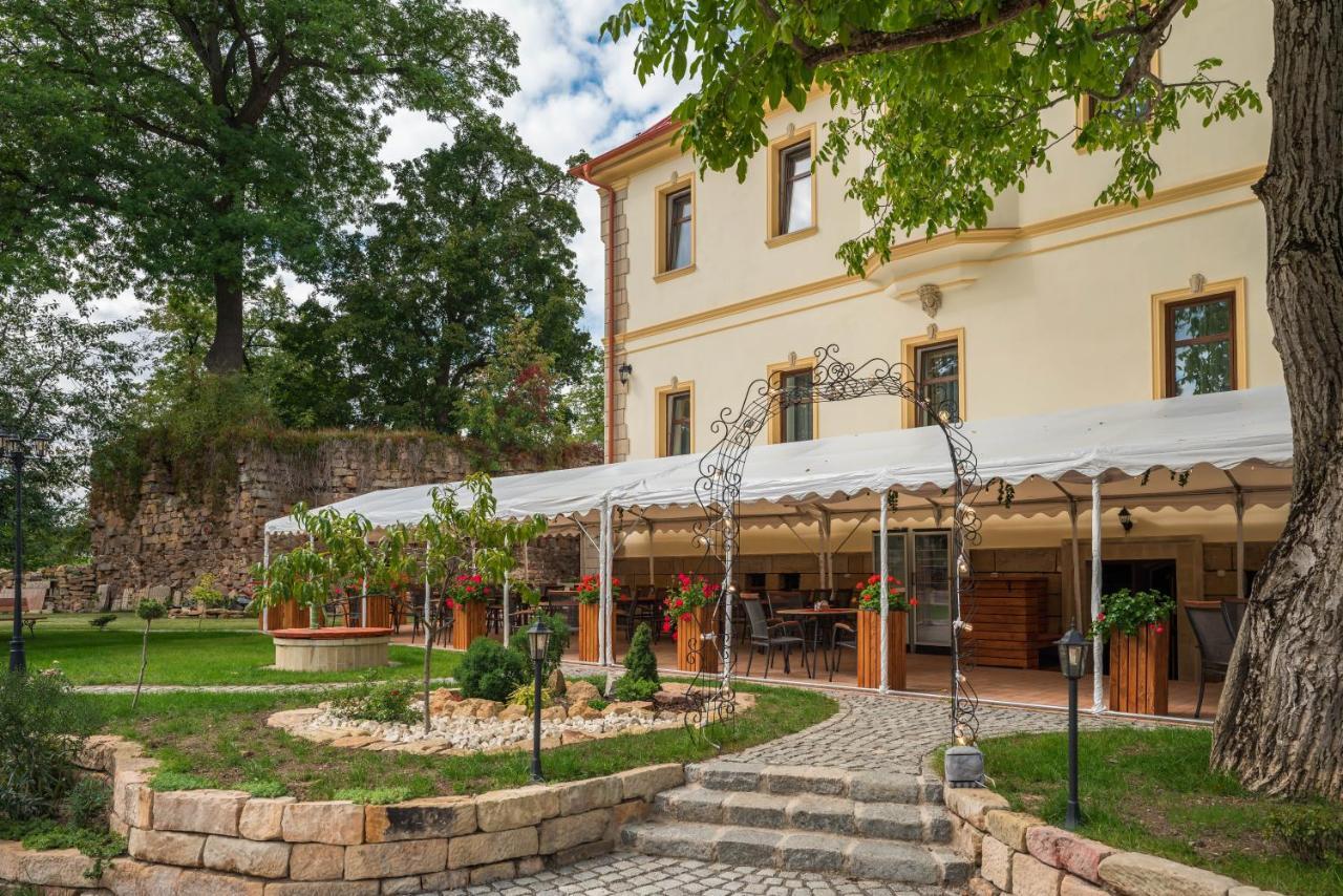Villa Libosad Jičín Buitenkant foto